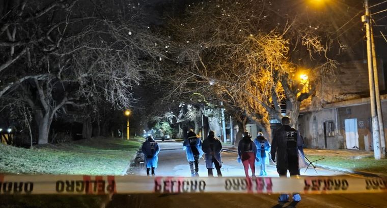 FOTO: Tucumán: padre e hijo fueron asesinados a tiros mientras circulaban en moto