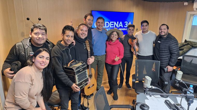 FOTO: Christian Herrera llenó los estudios de Folklore