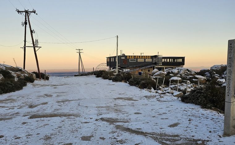 FOTO: Llegó la nieve a Córdoba: mirá las primeras imágenes de las Altas Cumbres.