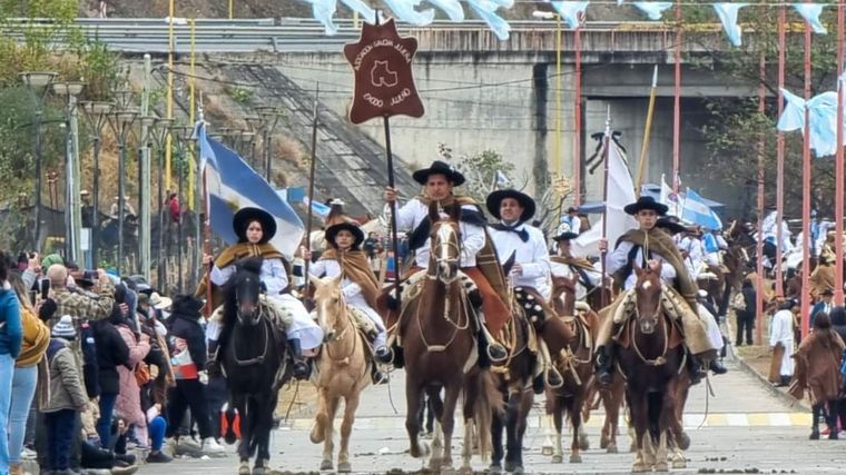 FOTO: 212 aniversario del Éxodo Jujeño