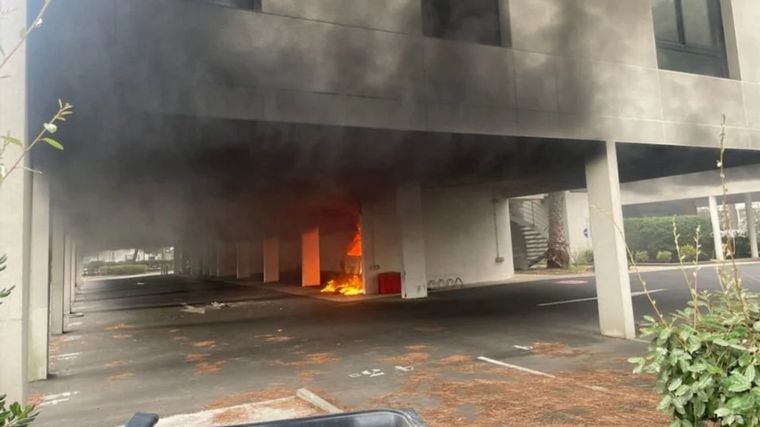 FOTO: Ataque terrorista a una sinagoga en Francia