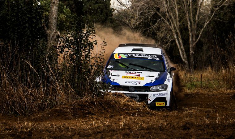 FOTO: Fernando Echeverría/VW Polo, 1° en Maxi Rally