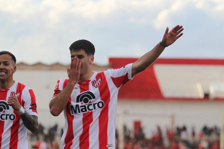 FOTO: Instituto goleó a Defensa y Justicia en Alta Córdoba. 