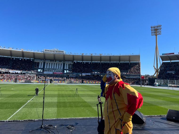 FOTO: Color y alegría en el Kempes por el Día del Niño de Cadena 3