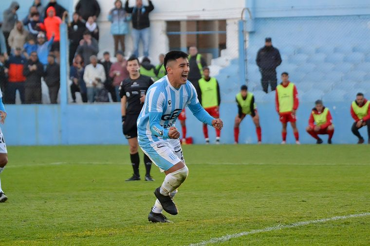 FOTO: Racing venció a Maipú en el Sancho. (Foto: @ClubARacing)