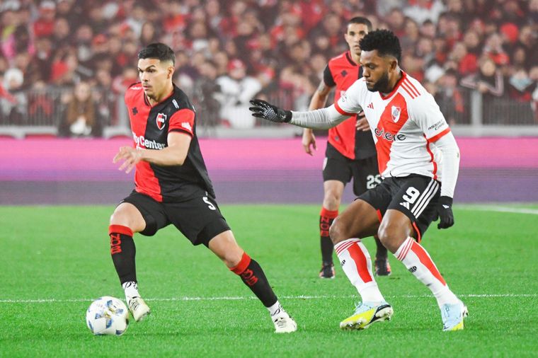 FOTO: River y Newell's empataron sin goles. (Foto: @Newells)