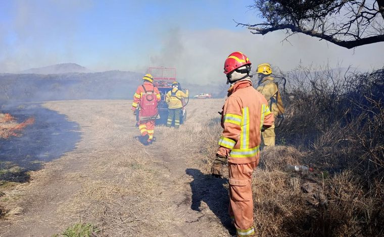 FOTO: Incendio en Deán Funes genera preocupación. 