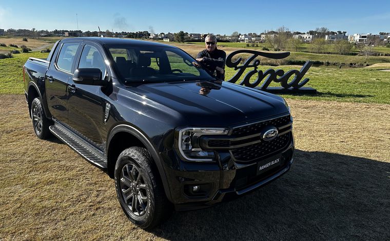 FOTO: Cadena3 en la presentacion de la Nueva Ranger Black de Ford Argentina