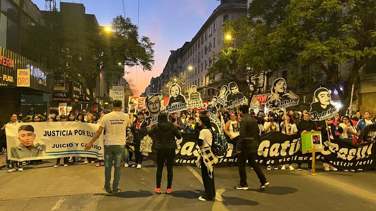 FOTO: Marcha contra el gatillo fácil en Córdoba. 