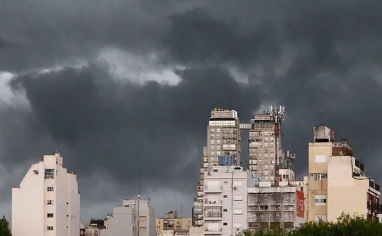 FOTO: La Tormenta de Santa Rosa llegaría antes del fin de semana a Rosario.