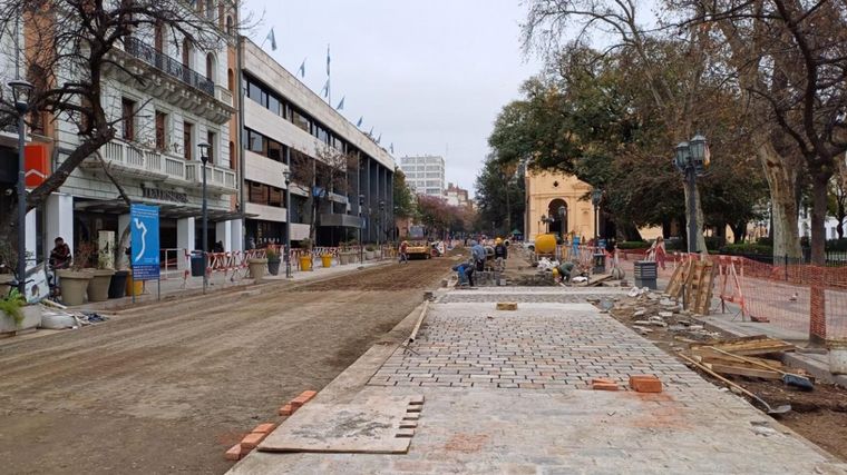 FOTO: En septiembre finalizarían las obras de calle 27 de abril