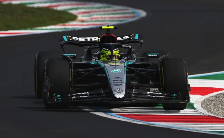 FOTO: Hamilton puso una vuelta perfecta y se quedó con lo mejor de FP3