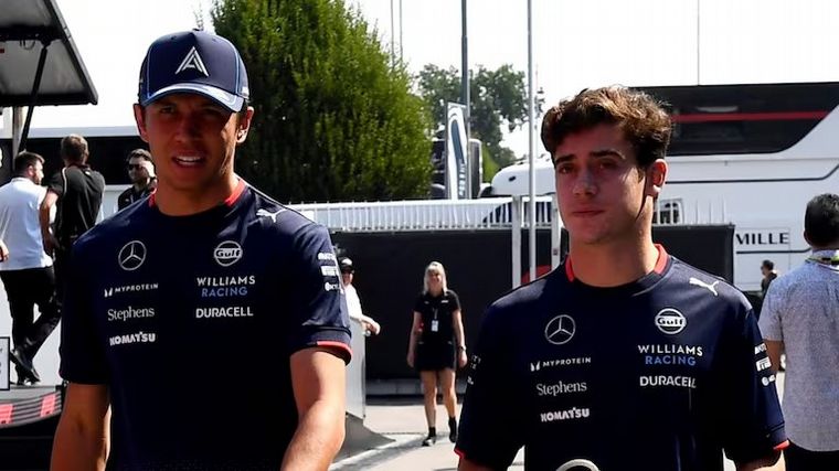 FOTO: La dupla de Williams. Alex Albon junto a Franco Colapinto.