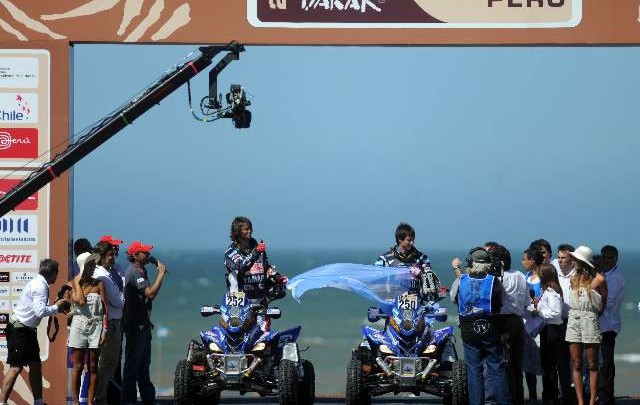 FOTO: Largada simbólica del Dakar 2012 en Mar del Plata.