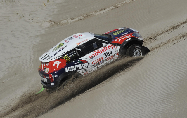 FOTO: Nani Roma en la 5º etapa del Dakar 