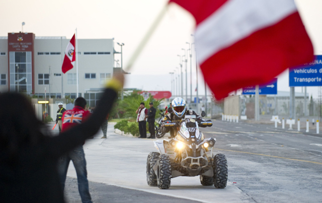 FOTO: Camión de asistencia en la llegada a Perú del Dakar 2012