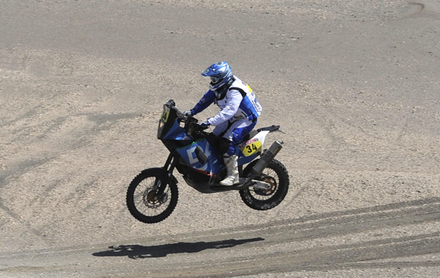 FOTO: Cyril Despres en la duodécima etapa del Dakar 2012