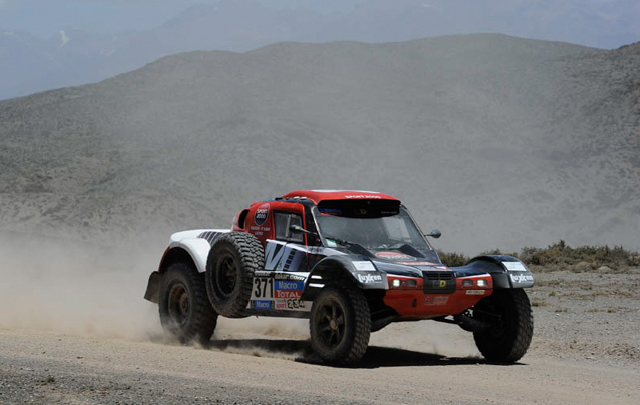 FOTO: Liparoti en la tercera etapa del Dakar 2014