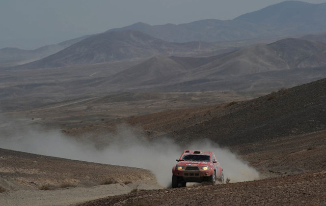 FOTO: Sainz en la octava etepa del Dakar 2014 