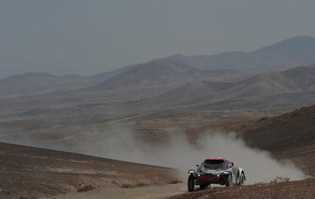 FOTO: De Villiers en la octava etepa del Dakar 2014 