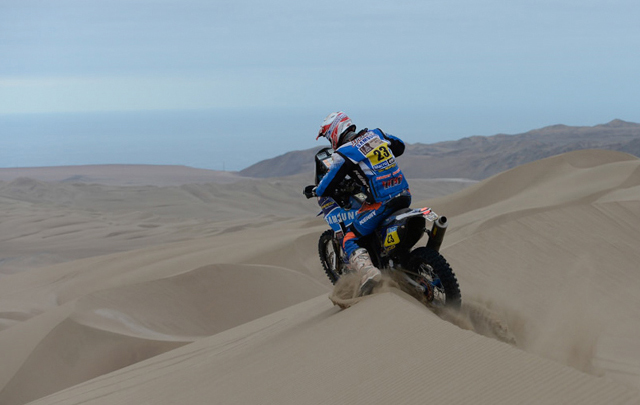 FOTO: Peterhansel en la décima etapa del Dakar 2014