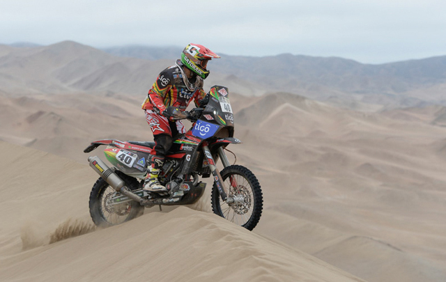 FOTO: Shibalov en la décima etapa del Dakar 2014