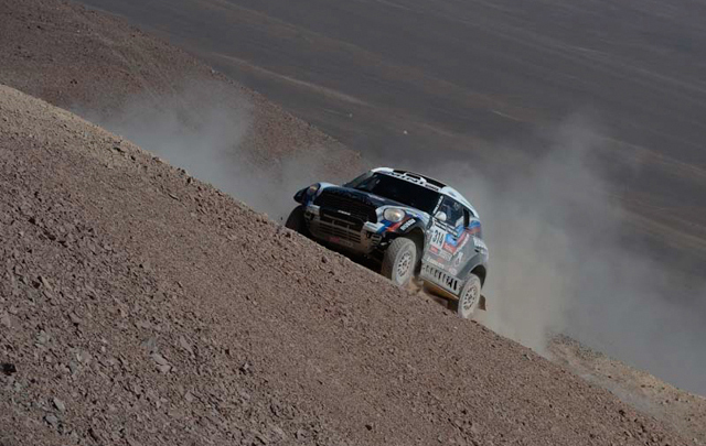 FOTO: Viazovich en la undécima etapa del Dakar 2014