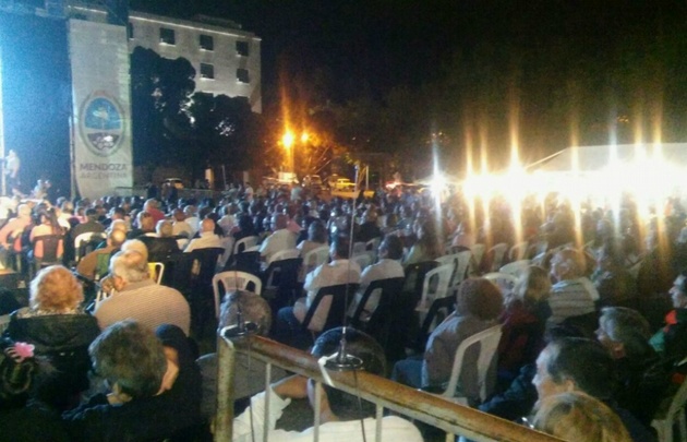 FOTO: Los Trovadores de Cuyo fueron ovacionados. 