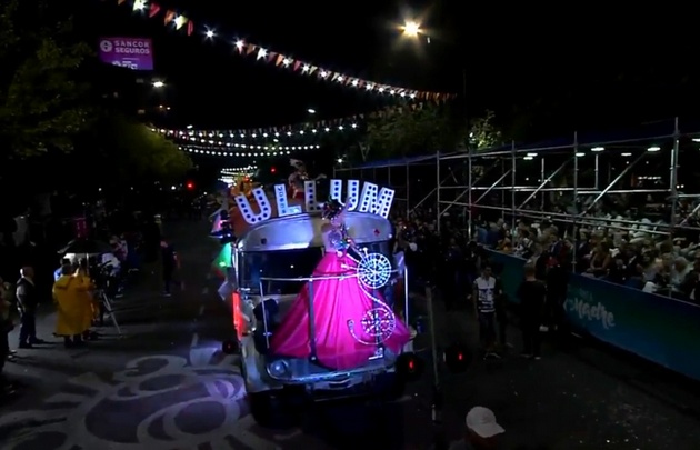 FOTO: Los vehículos colorearon la avenida Ignacio de la Roza.