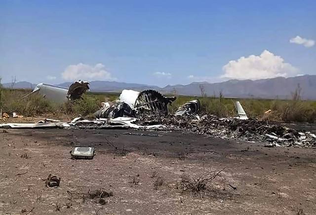 FOTO: 13 muertos al desplomarse un jet privado en México