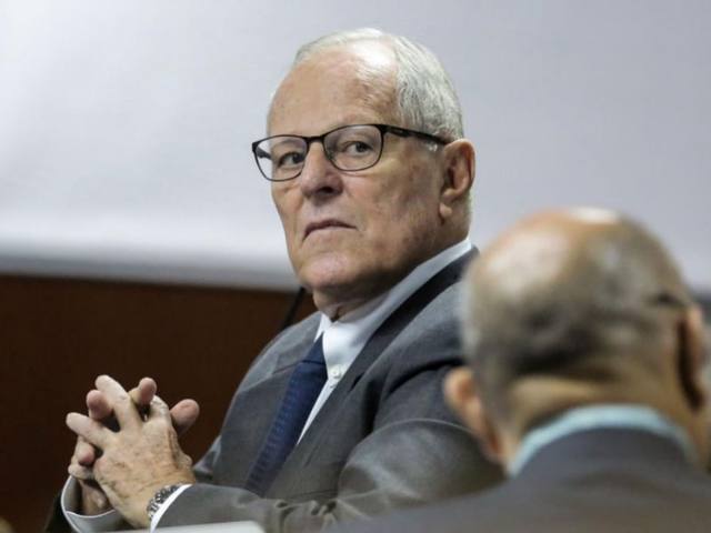 FOTO: Kuczynski, ex presidente de Perú, internado