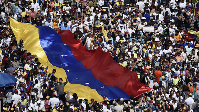 FOTO: Guaidó anuncia ayuda humanitaria para Venezuela