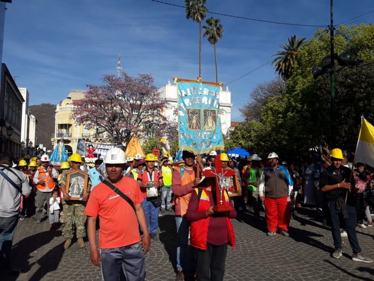 FOTO: Los peregrinos llegaron a la capital salteña.