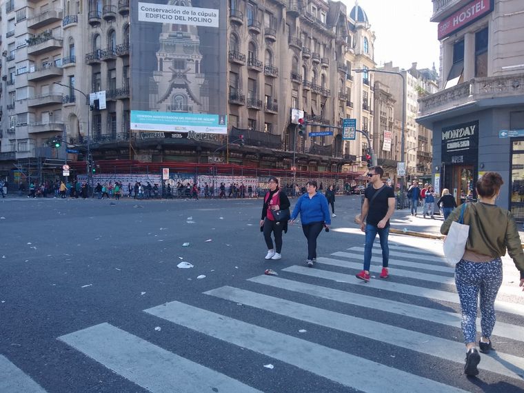 AUDIO: Organizaciones sociales se manifiestan frente al Congreso