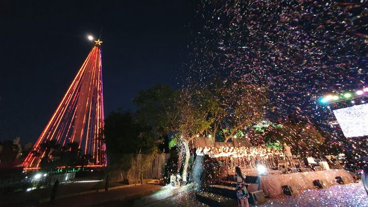 FOTO: encendido de Arbol de Navidad