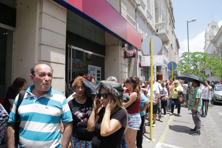 El BCRA confirmó la apertura de bancos a partir del viernes ...