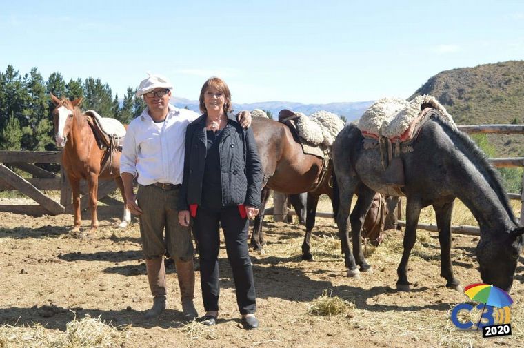 FOTO: Marcela Psonkevich cabalga en Cerro Leones