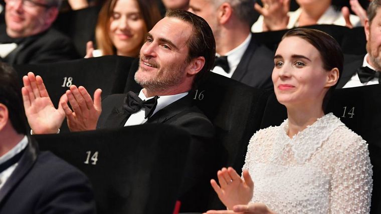 FOTO: Nació River, el hijo de Joaquin Phoenix y Rooney Mara