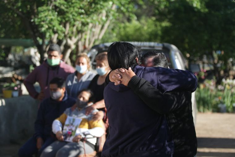 FOTO: Conmoción en Paso Viejo por el crimen de Joaquín Paredes.