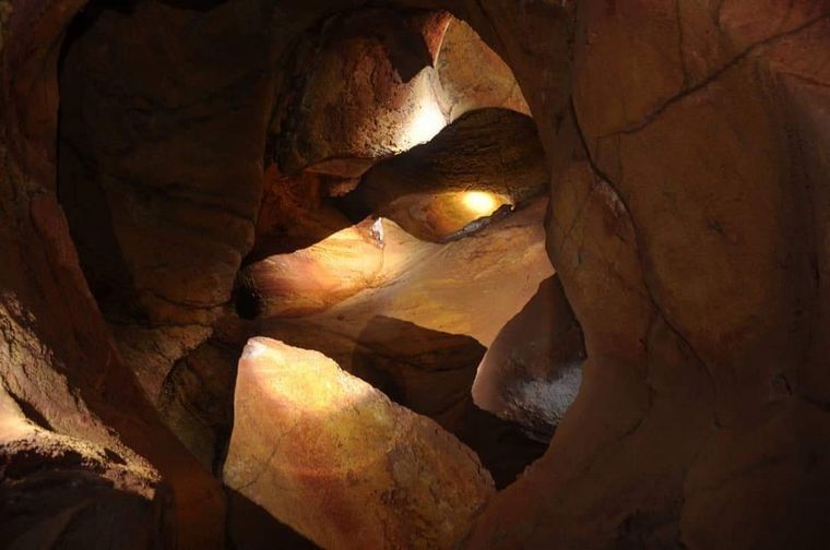 LA FALDA, CÓRDOBA - Guía de Turismo de La Falda - Caverna El Sauce