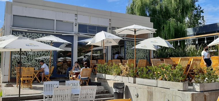 FOTO: Desayuno a la vera del Río Paraná en Rosario