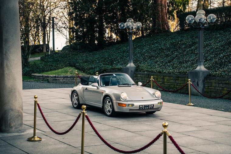 FOTO: Pagaron más de medio millón de dólares por un Porsche que fue de Maradona.