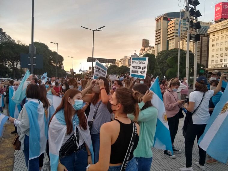 FOTO: Manifestantes en Buenos Aires