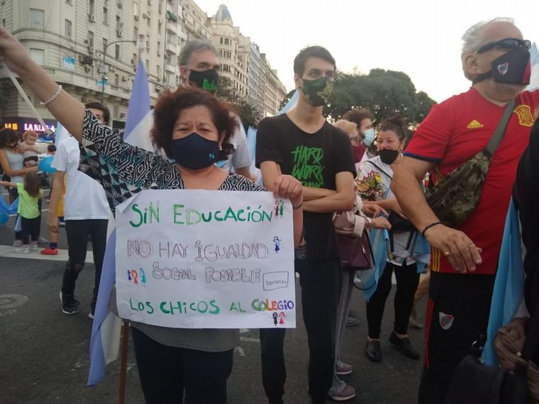 FOTO: Manifestantes en Buenos Aires