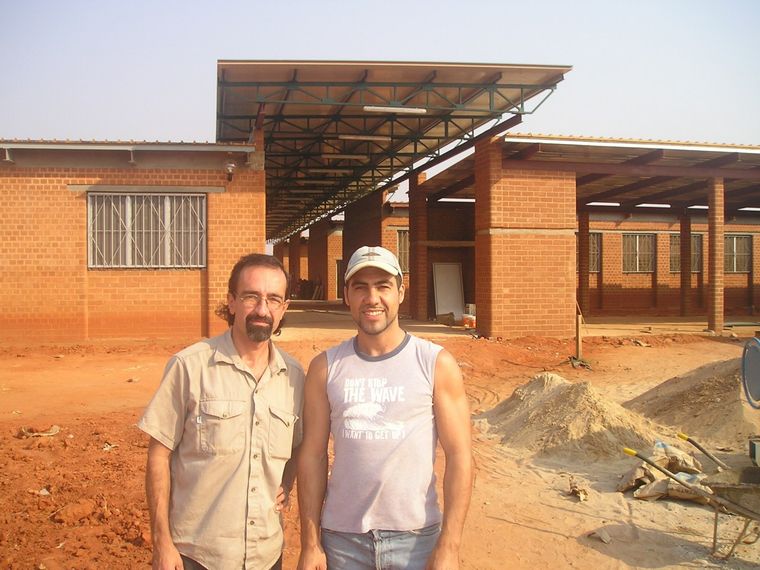 FOTO: Mauricio Gandulia, un argentino en Angola.