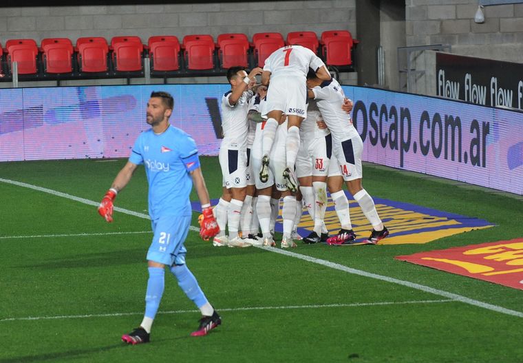 FOTO: Independiente sumó su primer triunfo del campeonato.