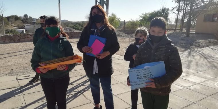 FOTO: Cruce por la Educación en Salsipuedes.