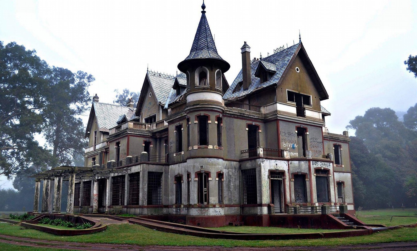 El castillo que cerró por un asesinato y hoy está abandonado - Argentina - Cadena 3 Argentina