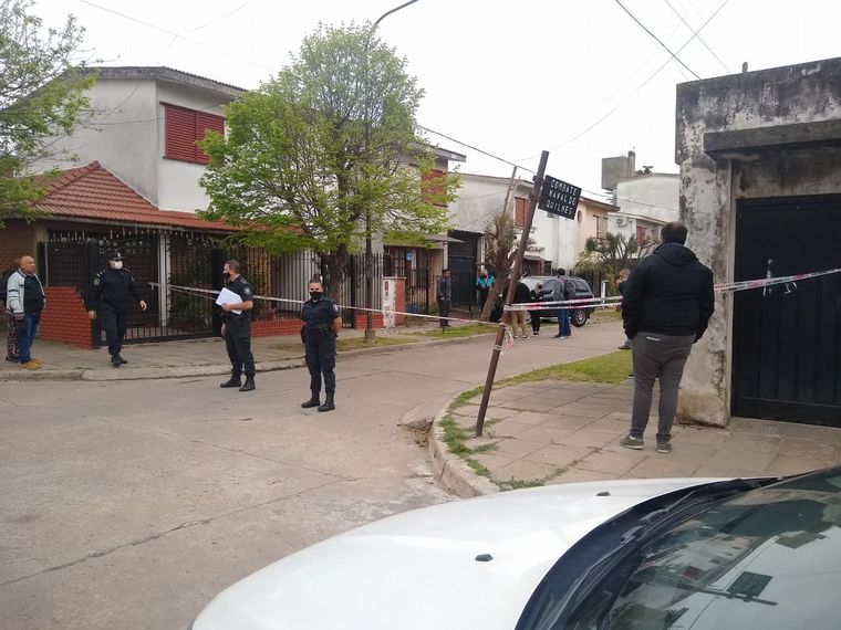 FOTO: Matan a chico de 17 años para robarle el celular en Quilmes.