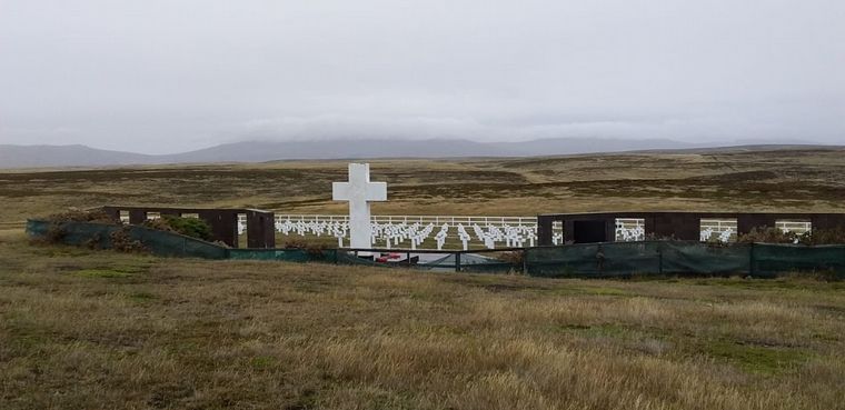 FOTO: Cementerio de Darwin en las Islas Malvinas